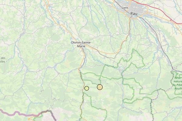 Les épicentres des deux séismes apparaissent sur la carte du réseau national de surveillance sismique. 