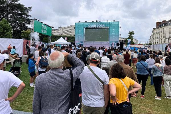 Des animations et des retransmissions sur le village olympique "Club 2024" à Nantes.