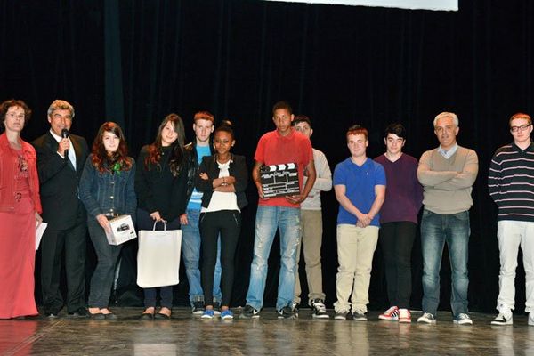 Classe primée au concours "Je filme le métier qui me plait" - collège Anatole France (Limoges)