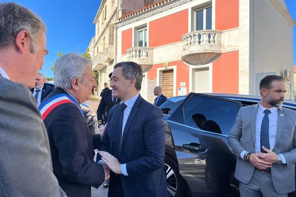 Gérald Darmanin est arrivé en Corse, à Calvi.