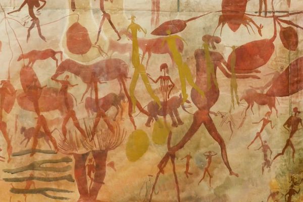 Girafes, scènes de chasse, tradition : l'art rupestre s'expose au musée de l'Homme