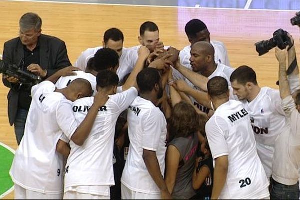 La JDA s'est imposée 87/68 face à Orléans lors de la 1ère journée de Pro A, samedi 3 octobre 2015, au Palais des sports de Dijon.