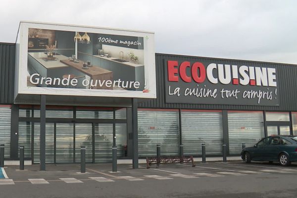 Le magasin Ecocuisine de Cormontreuil (Marne) a définitivement baissé le rideau, laissant de nombreux clients désemparés.