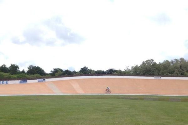 Vélodrome de Saint Denis le 9 juin