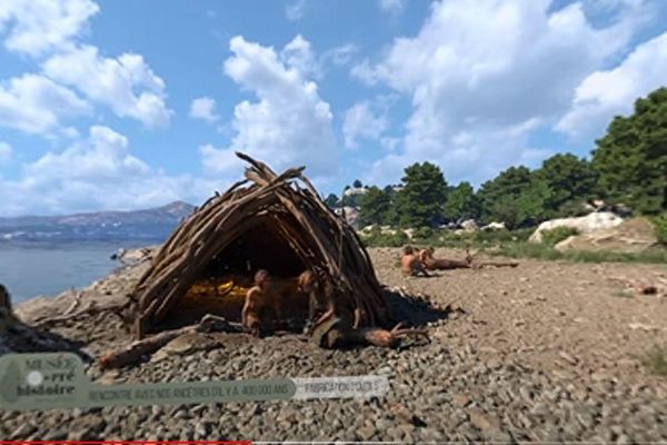 Dans la peau des premiers hommes à s'être installés sur le rivage niçois, il y a 400 000 ans.