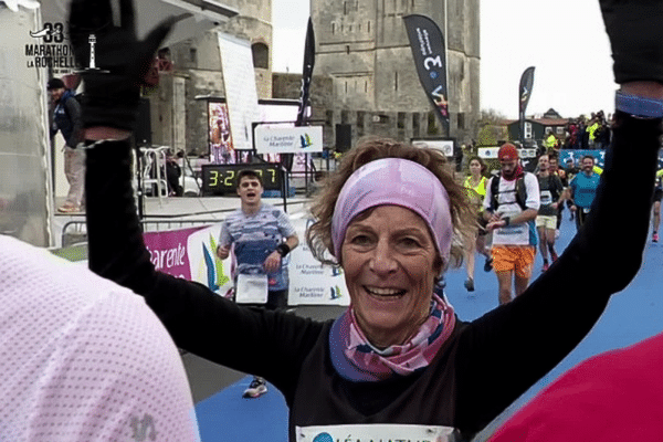 Laurence Alnet à son arrivée du marathon de La Rochelle, le 24 novembre 2024