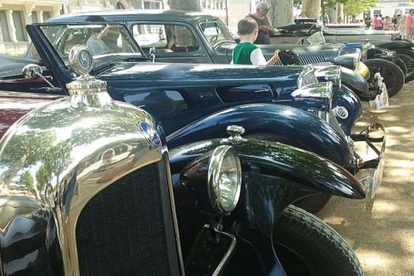 Le 25e rallye de l'Aude des voitures anciennes - 16 juillet 2013.