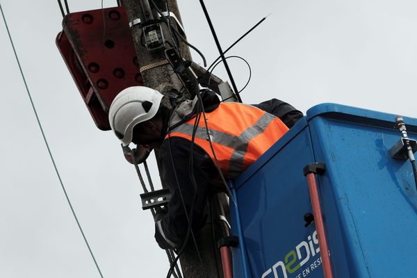 Photo d'archives. 4 000 foyers étaient privés d'électricité dans les Hautes-Pyrénées après le passage de la tempête Amélie