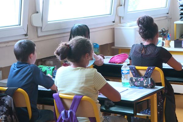 Illustration d'une salle de classe dans l'Oise