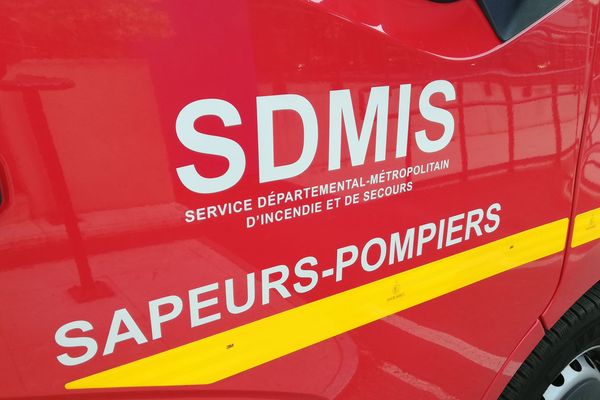 Un accident entre une moto et une voiture a fait un mort samedi 6 février dans l'après-midi sur l'A450 entre Brignais et Lyon.