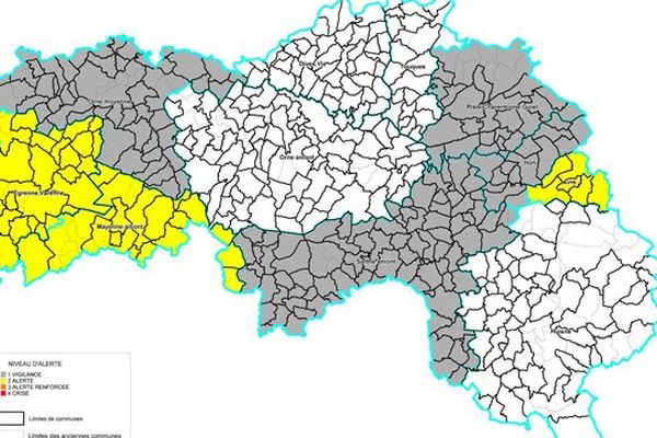 En jaune, les zones du département de l'Orne soumises à des mesures de restriction de l'usage de l'eau jusqu'au 15 novembre.