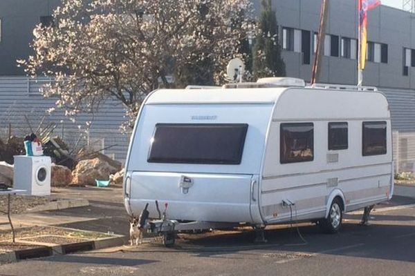 Les gens du voyage ont depuis, une dizaine de jours, installé leur caravane dans le quartier montpelliérain de Garosud.