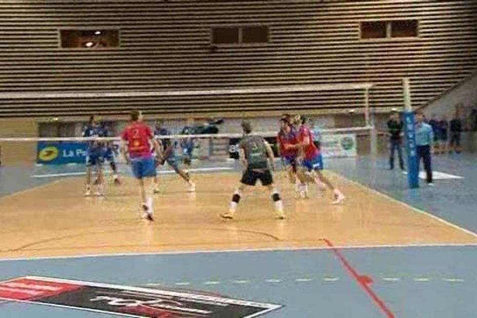 Victoire L Arrach E Du Gfca Volley Face Montpellier