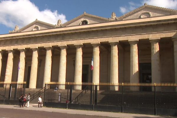 Le tribunal de Bordeaux.