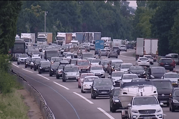 L'autoroute A7 ce samedi matin, dans la Drôme, aux abords de Valence ... 