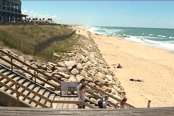 La plage de Lacanau toujours prisée