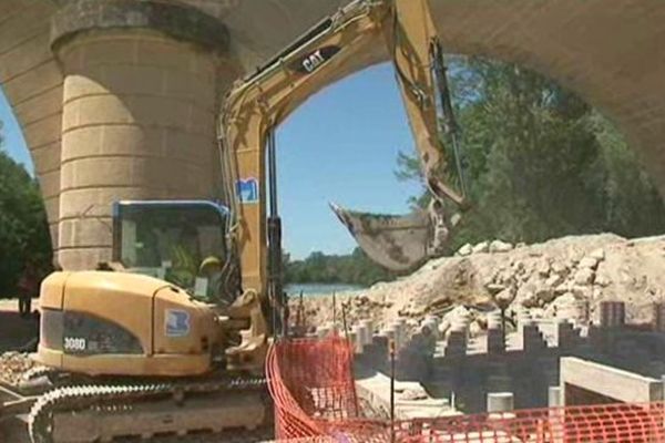 Les travaux sont financés par l'Agence de l'Eau et Réseau Ferré de France.