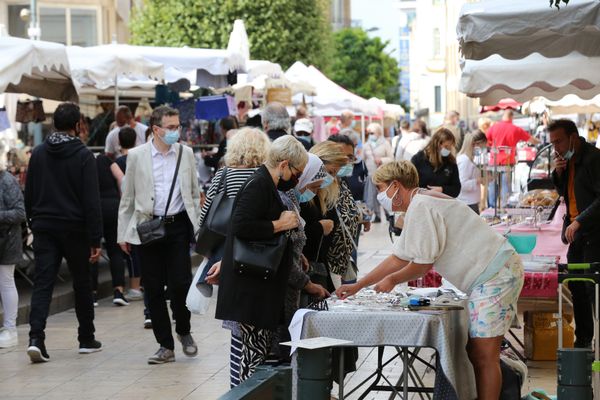 Depuis le 12 septembre, le masque est obligatoire sur tous les marchés et brocantes de la Vienne.