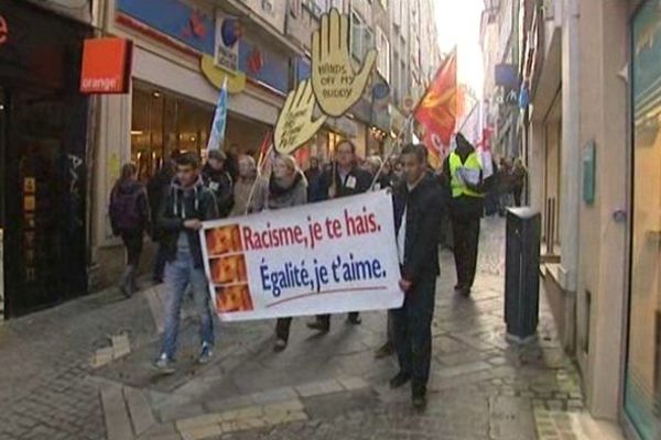 Plus de 300 personnes ont défilé dans le centre-ville de Limoges