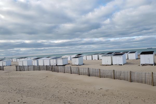 Beaucoup de nuages à Calais