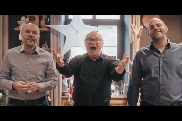 La "Beyer Music Family" dans son clip de Noël 2024