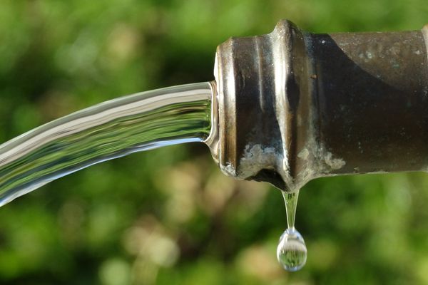 Une quinzaine de communes du Loiret sont touchées par une pollution de l'eau potable par une molécule toxique jugée cancérigène. 