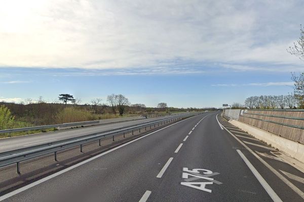 Hérault - le corps calciné d'un homme a été découvert le 3 juillet 2021 en contrebas de l'autoroute A75 aux abords de la rue des Calquières Hautes, à Pézenas. Archives.