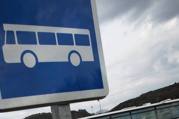 La fillette se rendait en car scolaire à l'école maternelle de Bourganeuf (illustration).