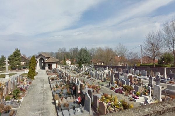 Une quinzaine de tombes ont été profanées dans le petit cimetière d'Anthy-sur-Léman