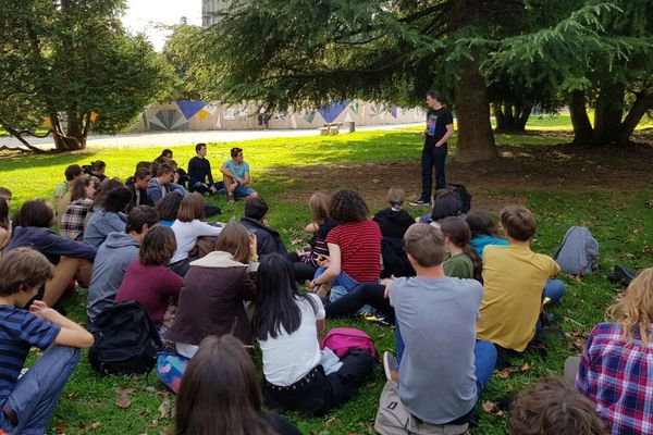 Les délégations de Youth for climate se réunissent du 26 octobre au 2 novembre à Grenoble dans le cadre du 3e congrès national du mouvement. 