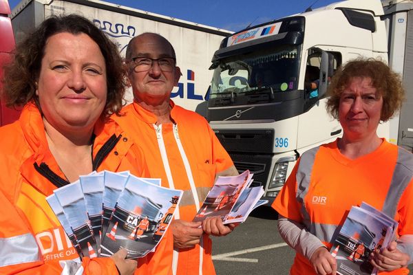 Les agents des routes font un métier dangereux. Soyez prudents à l'abord d'un chantier ou d'un accident... 