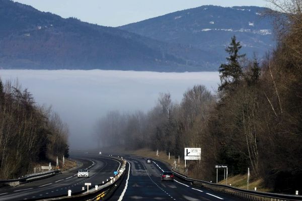 Une mer de nuage recouvre la vallée de l'Arve - Photo d'illustration