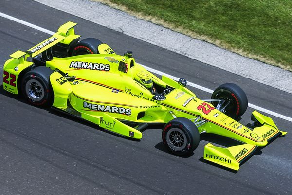 Simopn Pagenaud au volant de sa monoplace de l'écurie Penske.