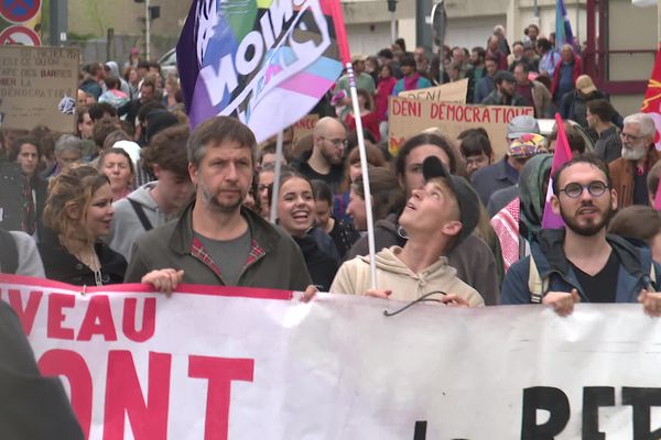 Un rassemblement pour dénoncer le choix d'Emmanuel Macron de nommer Michel Barnier au poste de Premier ministre, à Caen (Calvados), le 7 septembre 2024.