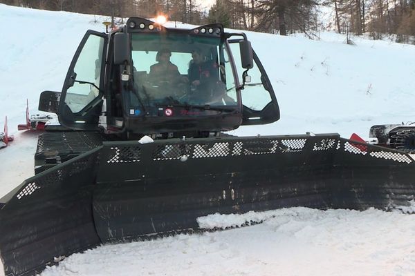 Les dameuses de la station de ski des Orres sont "intelligentes".