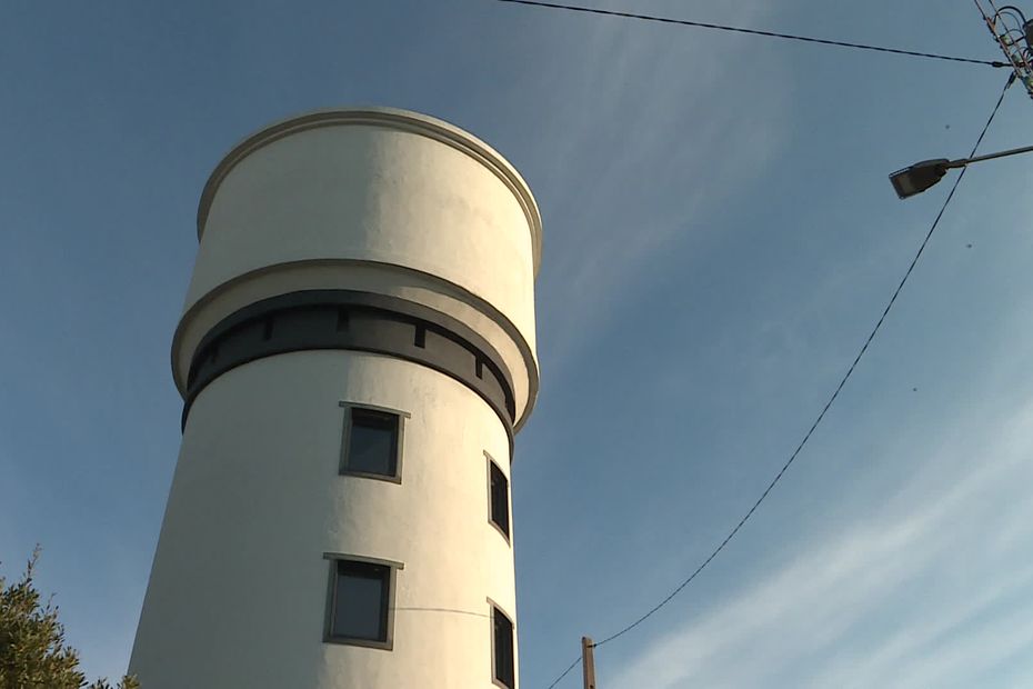 in Niort, guided tour of a house built … in a water tower