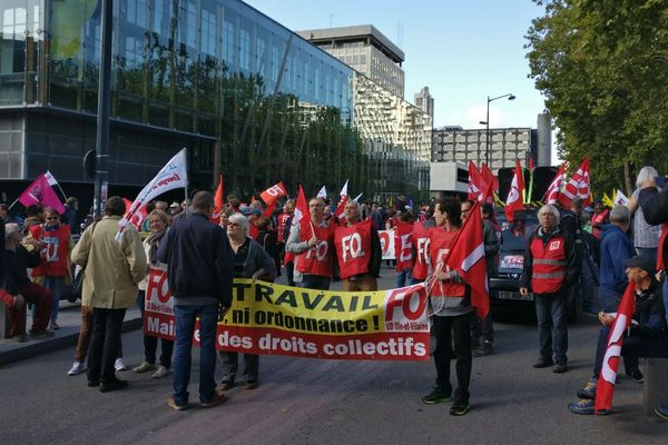 Le cortège de la manifestation contre la loi travail à Rennes