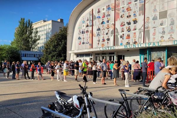 30 minutes auront suffi pour écouler le stock des 8 000 places gratuites pour assister à un entrainement de l'équipe d'Irlande le 2 septembre.