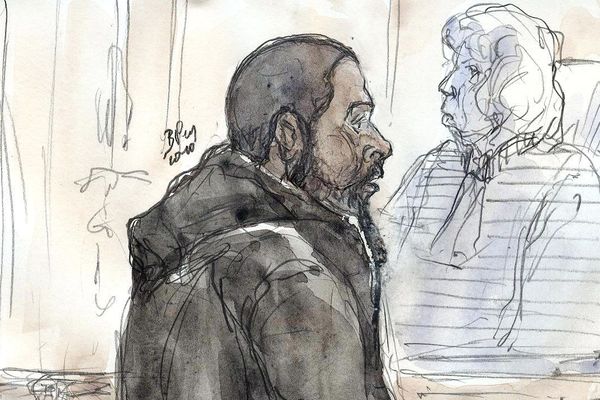 Un croquis de Peter Cherif, réalisé en 2011 lors de son procès. 