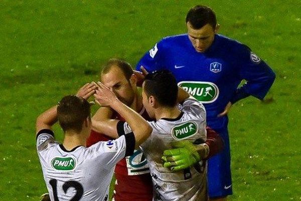 Les Dunkerquois ont livré un match extraordinaire samedi soir face à Troyes mais encaissent un but fatal dans les dernières minutes des prolongations (3-4)