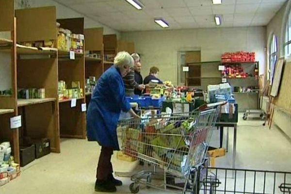 Des centaines de bénévoles ont donné un coup de main à la Banque Alimentaire en Haute-Loire à l'occasion de sa Grande Collecte annuelle organisée les 24 et 25 novembre 2012.