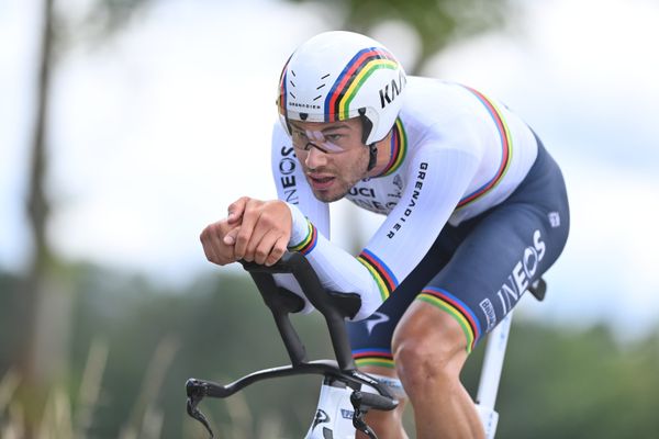 Le champion du monde en titre, l'Italien Filippo Ganna (Ineos Grenadiers), a remporté la 4e étape du Critérium du Dauphiné, un contre-la-montre couru au nord de Montbrison (Loire). Il distance le Belge van Aert de deux secondes.