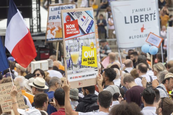 Une nouvelle manifestation contre l'extension du Pass Sanitaire et l'obligation vaccinale pour les soignants organisée à Paris samedi 31 juillet 