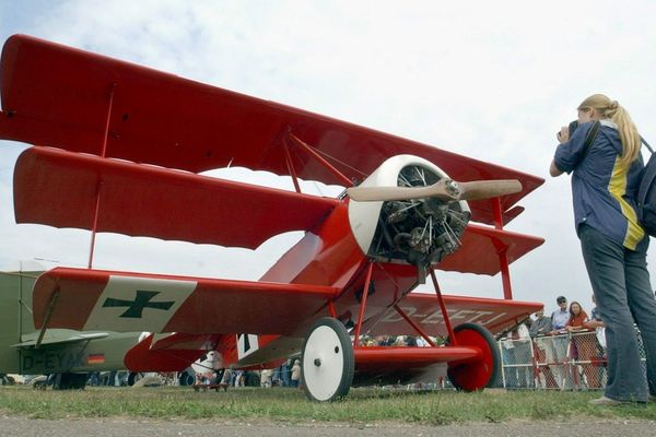 Réplique du Fokker, l'avion qui contribuera, plus tard, à la renommée de Manfred von Richthofen, surnommé le Baron rouge.