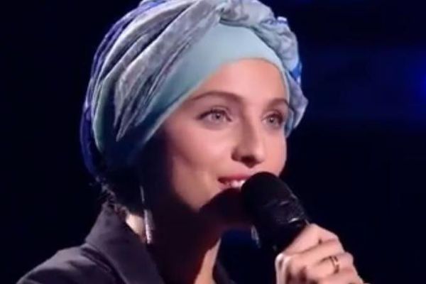 La chanteuse Mennel Ibtissem dans l'émission "The Voice" de TF1, diffusée le 3 février 2018