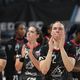 Déception des joueuses du BBH Jenny Carlson suite à leur défaite à domicile (19-24) face à Metz le mercredi 8 mai 2024, pourle compte de la 23ème journée de Ligue féminine de handball.