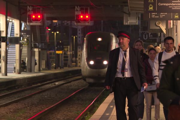 Gare de Rennes, TGV Rennes-Paris, septembre 2024.