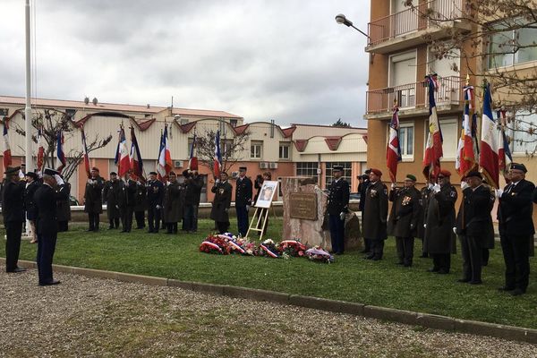 A Carcassonne, une pensée particulière pour le colonel Arnaud Beltrame à la caserne Saint-Jacques -15 février 2019