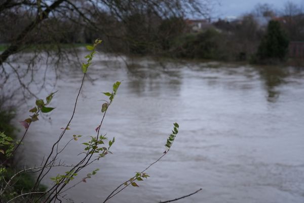 La décrue s'amorce déjà sur les rivières Sarthe et Huisne.