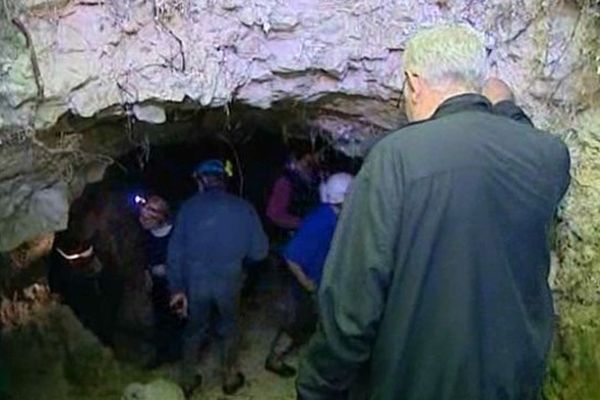 Ces grottes servaient de refuge aux habitants des villages périgordins.